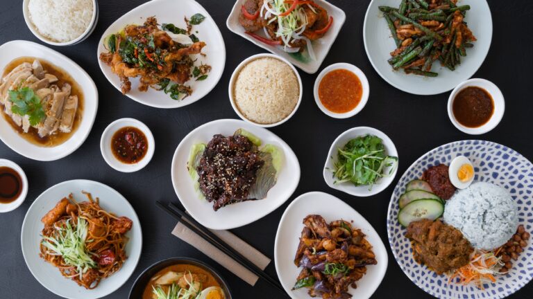 Platos Étnicos en el Menú: Cómo Diversificar Tu Oferta